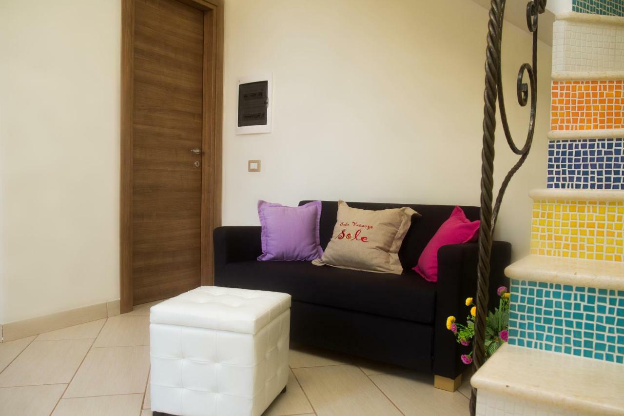 Casa Vacanza Sole ตรามอนติ ภายนอก รูปภาพ