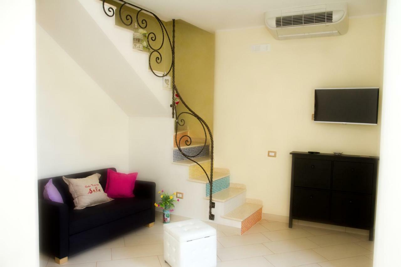 Casa Vacanza Sole ตรามอนติ ภายนอก รูปภาพ