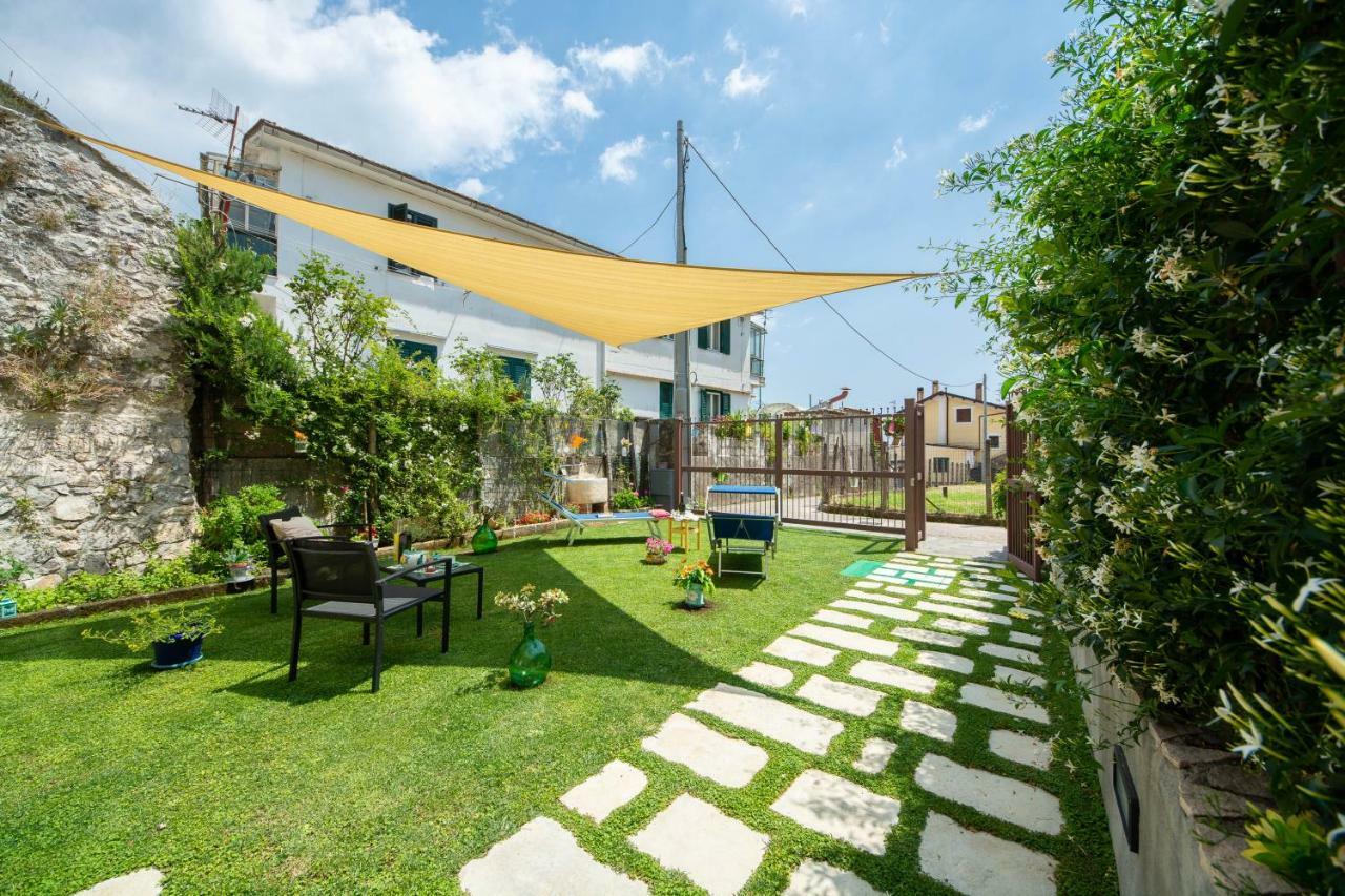 Casa Vacanza Sole ตรามอนติ ภายนอก รูปภาพ