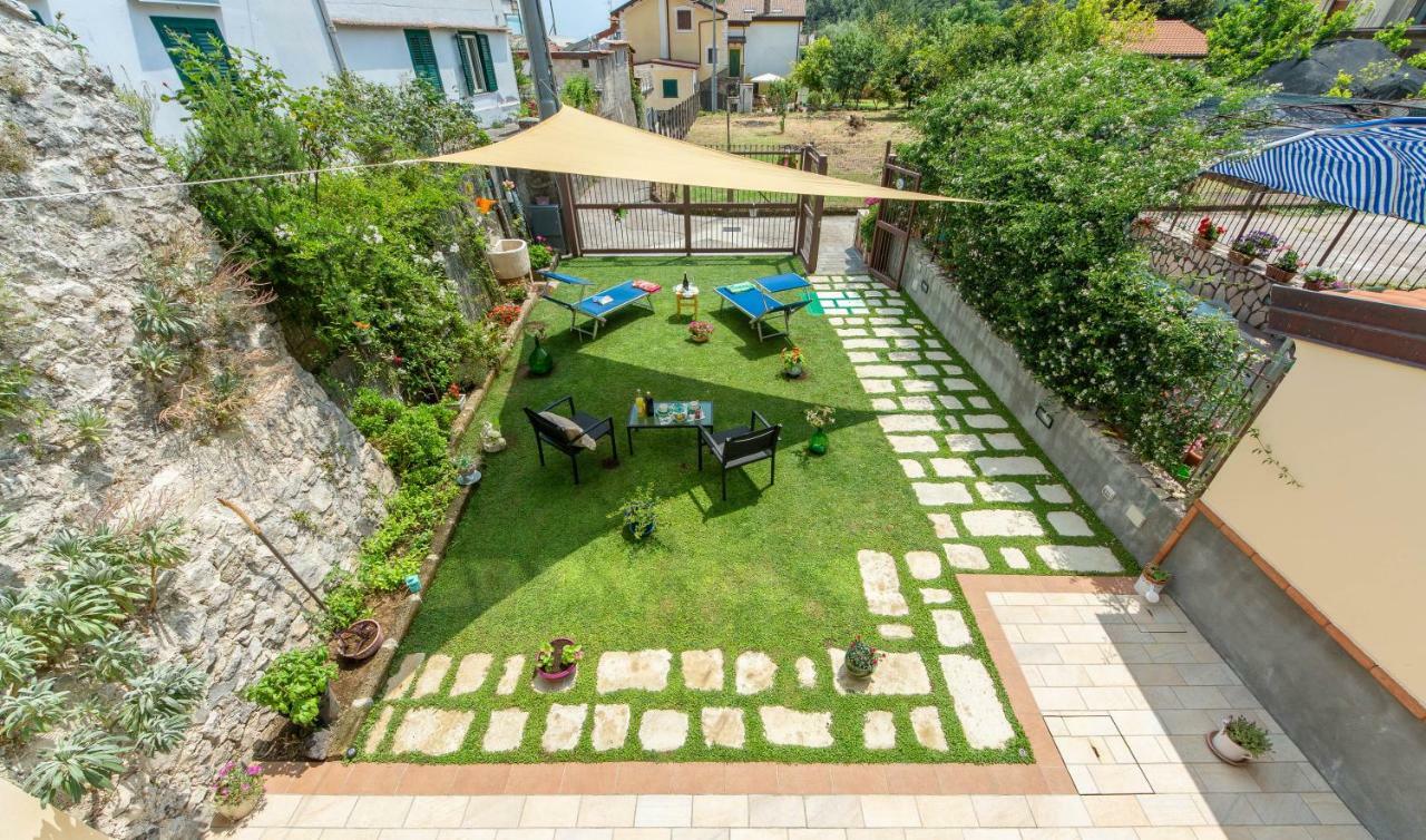 Casa Vacanza Sole ตรามอนติ ภายนอก รูปภาพ